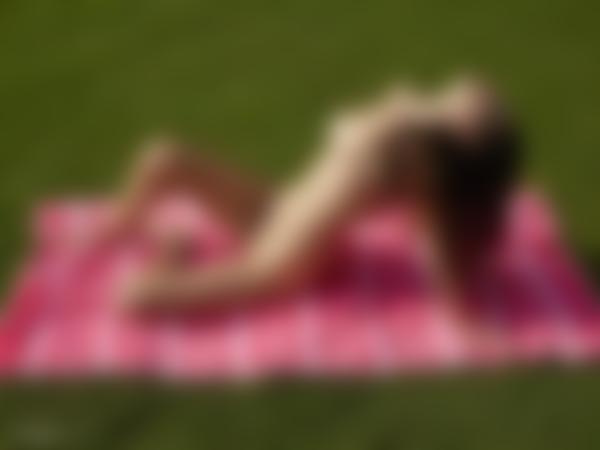 Image #8 from the gallery Alisa nude sunbathing